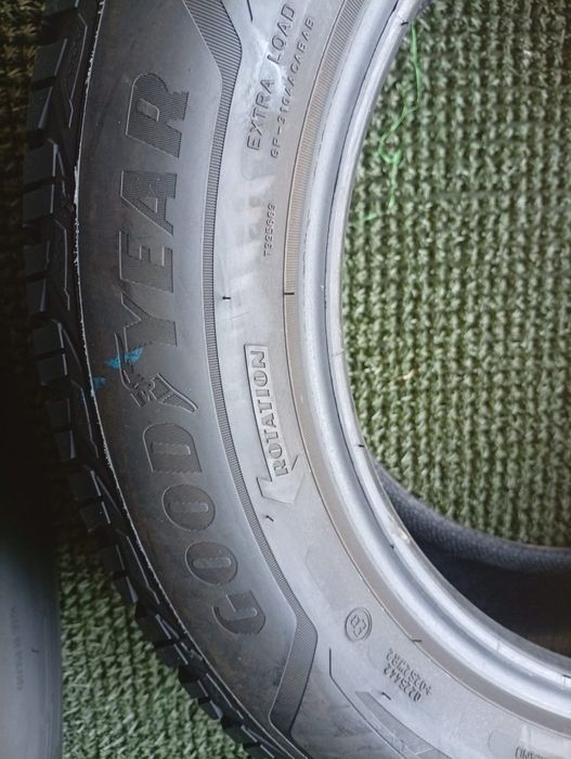 215 60 16 Goodyear m+s 2023
