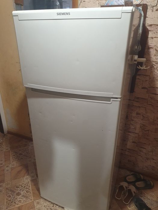 Холодильник siemens срочно