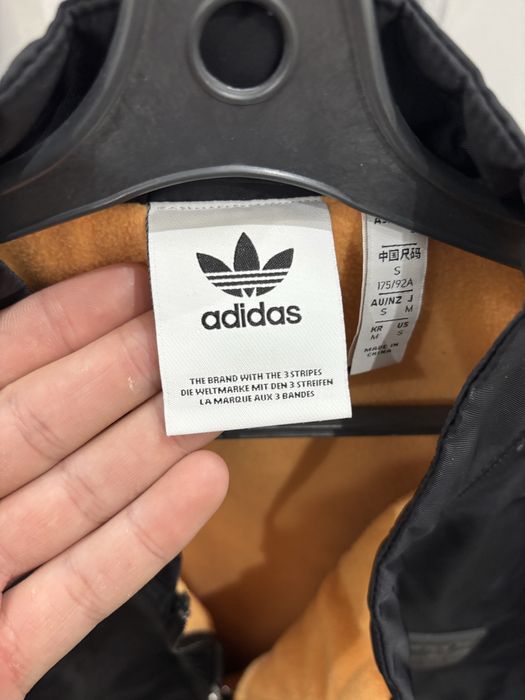 Куртка(бомбер) adidas