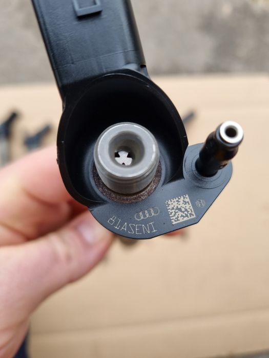 Injector injectoare 3.0 tdi diesel BKN Audi A4 A6 A8 Touareg vw 204cp