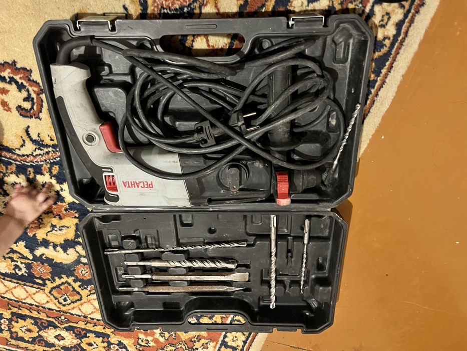 Продам перфоратор  Ресанта