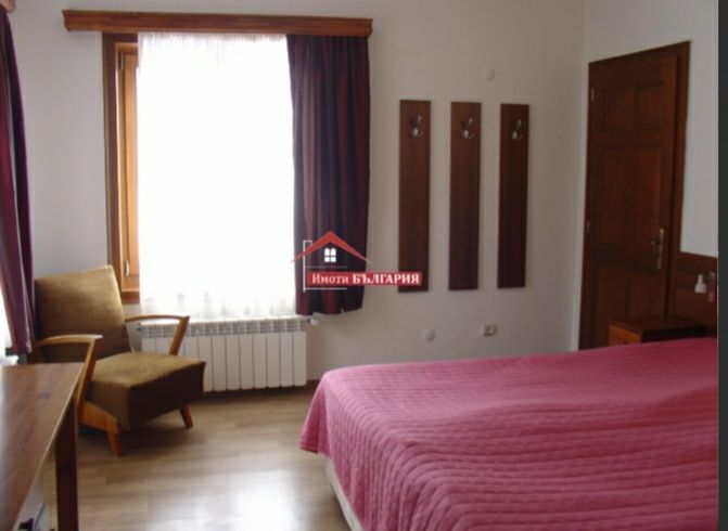 Продава се Къща в Карлово - 480 кв.м за 436 €/кв.м - Снимка #2