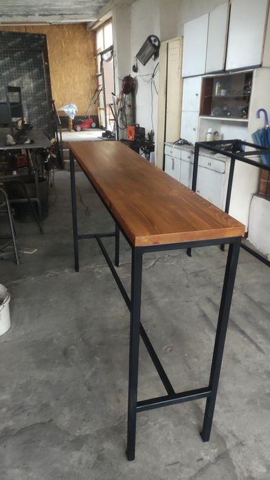 Бар маса от масив и желязо различни видове