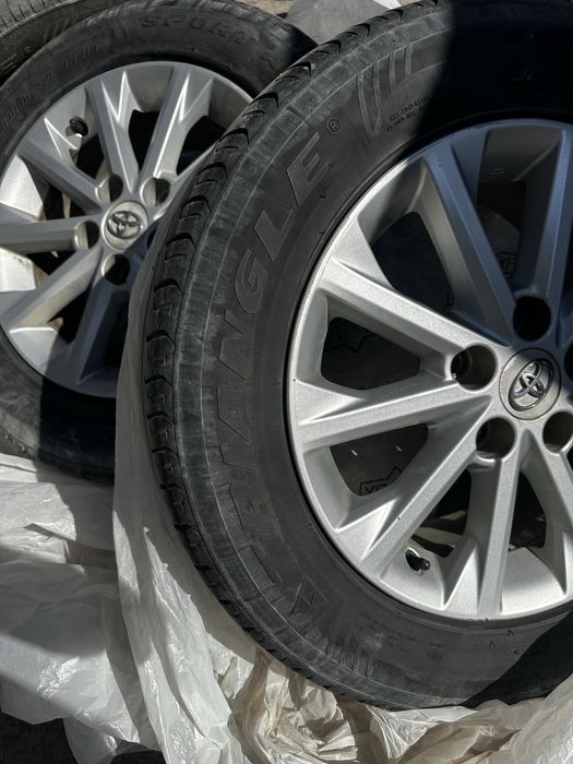 Продаёться шины с дисками в хорошом состояние