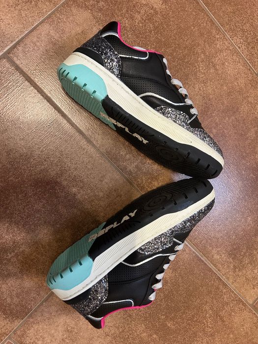 REPLAY-дамски спортни обивки