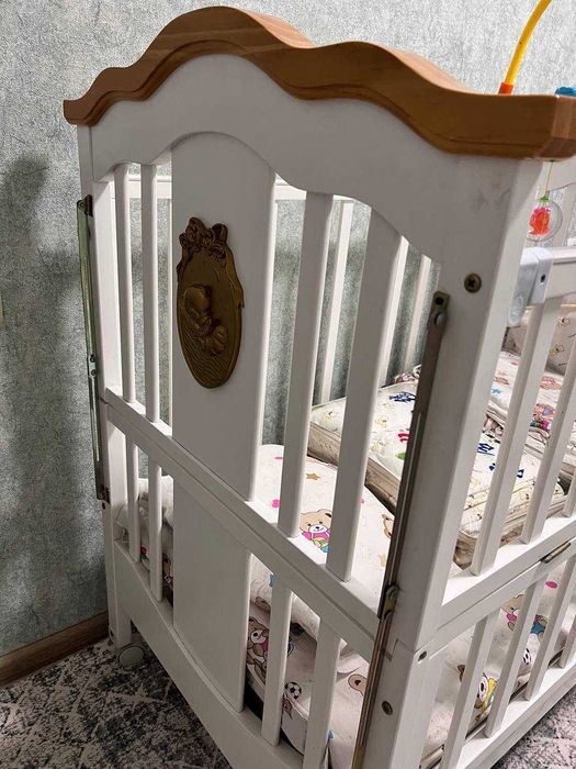 Детский кроват сотилади
