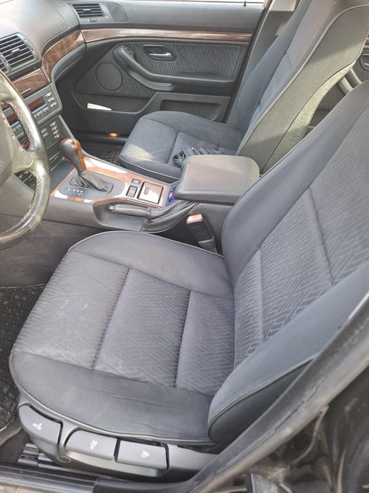 Se vinde BMW 525  d an 2003