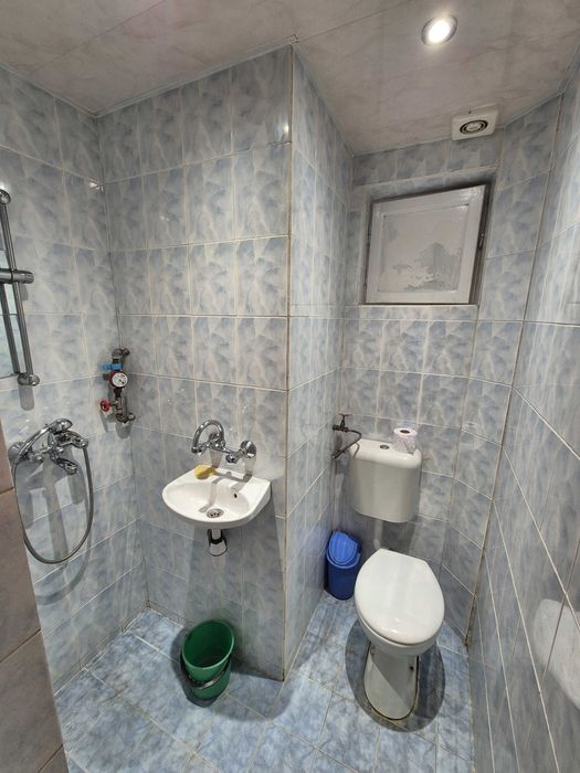 Дава се под наем Двустаен апартамент в Варна, Център - 60 кв.м за 331.5 € - Снимка #3