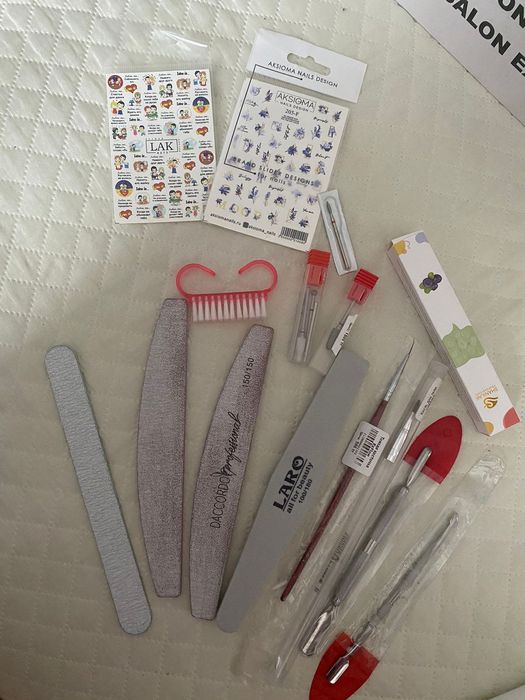 Продам маникюрный набор