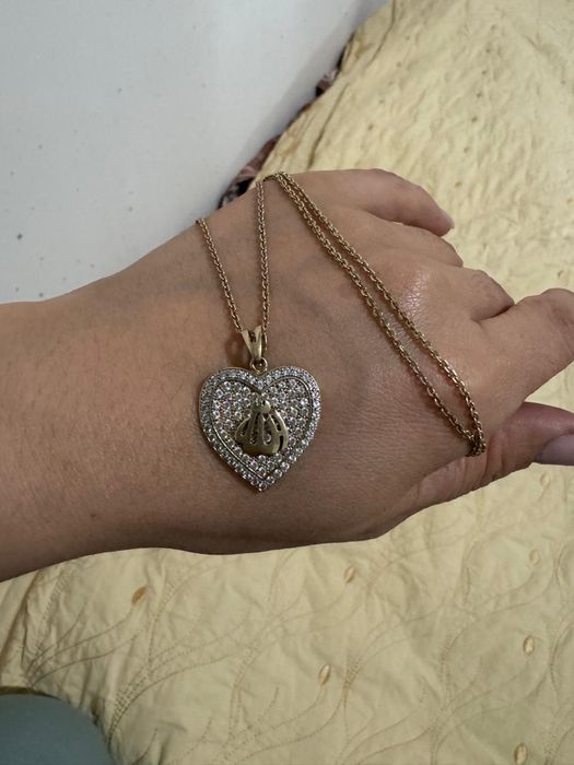 Кулон золотой с фианитом