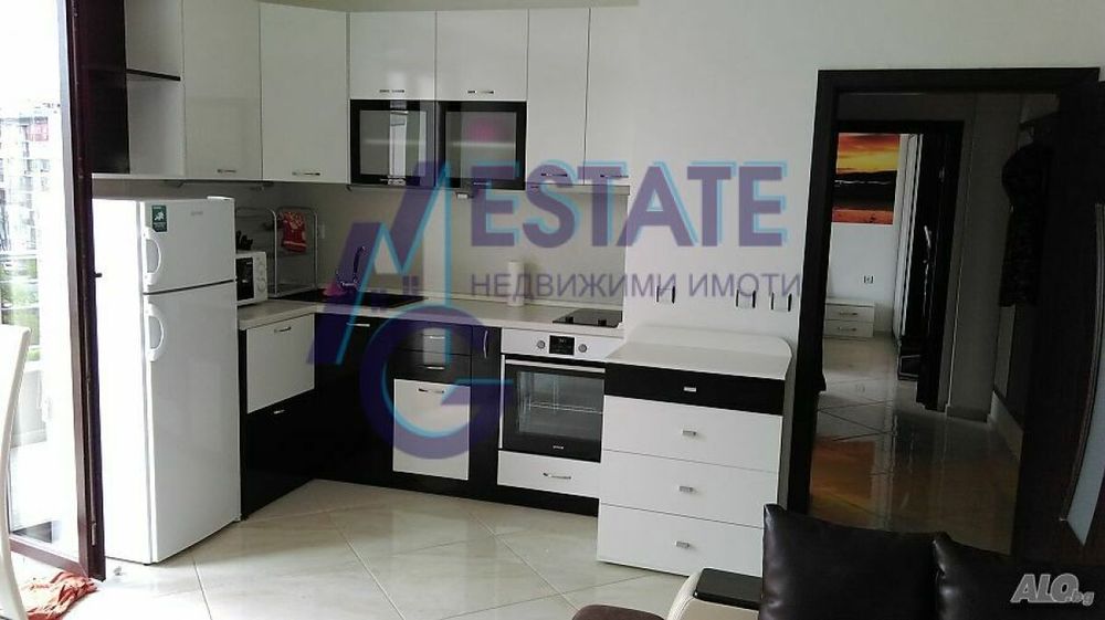 Дава се под наем Двустаен апартамент в Бургас, Славейков - 65 кв.м за 498.27 € - Снимка #1