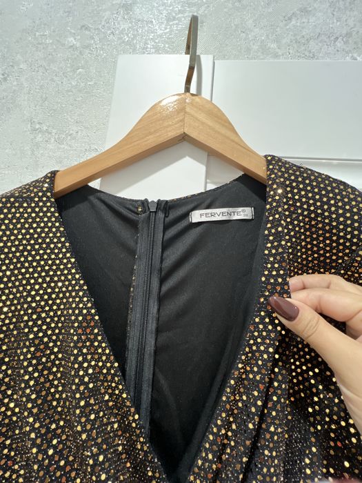 Продам новый платья