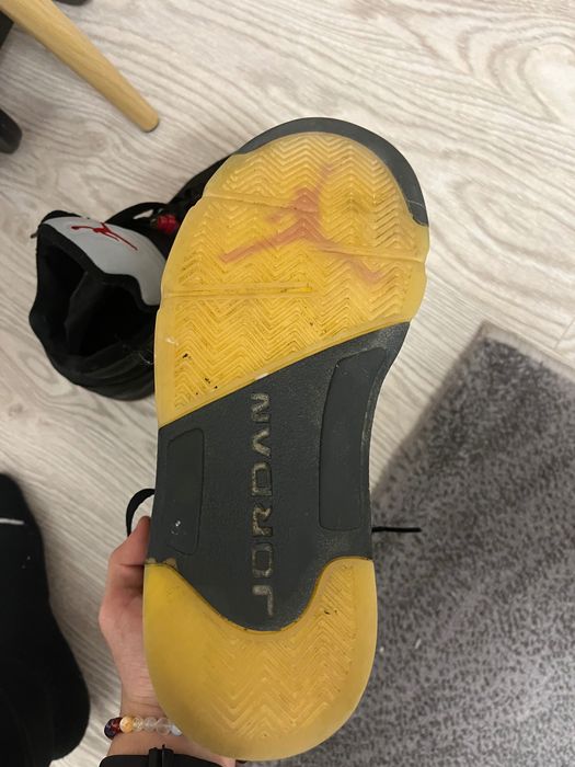 Jordan 5 gore-tex marimea 39,pret negociabil