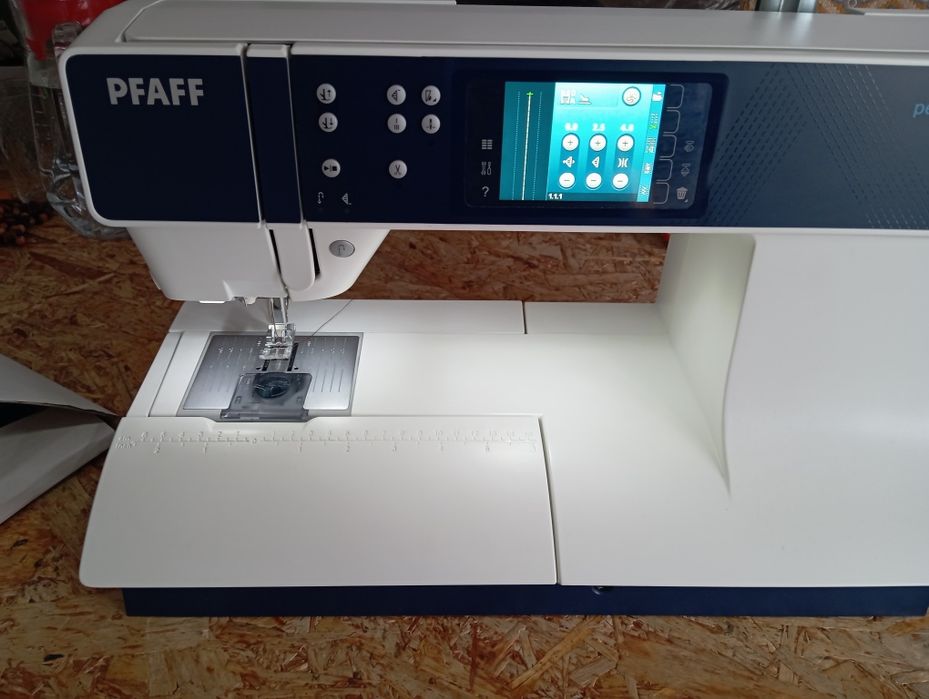 PFAFF Performance 5.2 (IDT) — для ателье и дома, новая