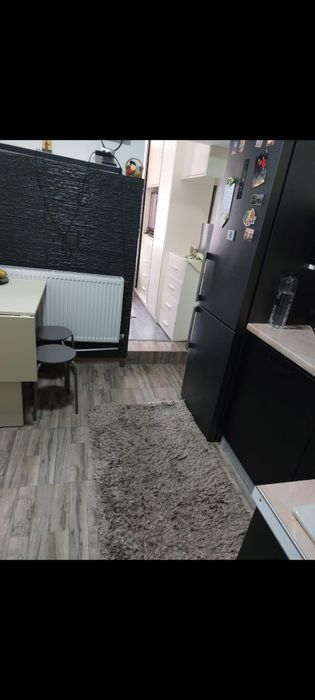 Vând apartament cu o camera