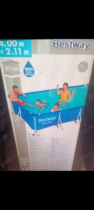 Piscina + scara de vânzare 550 ron