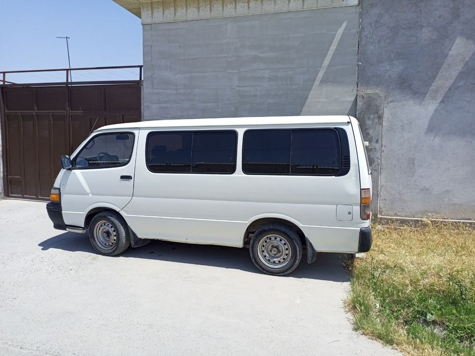 TOYOTA HIACE  tayota hiace sotiladi zudlik bilan