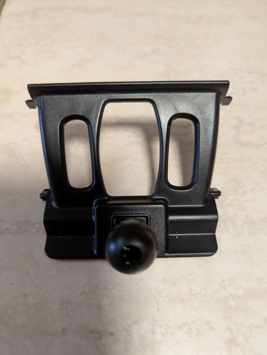 Магнитна стойка за телефон за BMW X2 F39