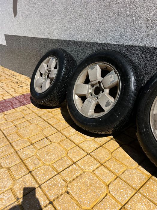 Джанти с гуми за джип Гранд Чероки