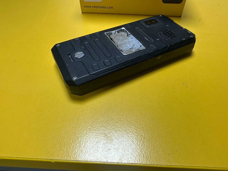 Мобилен телефон CAT B30