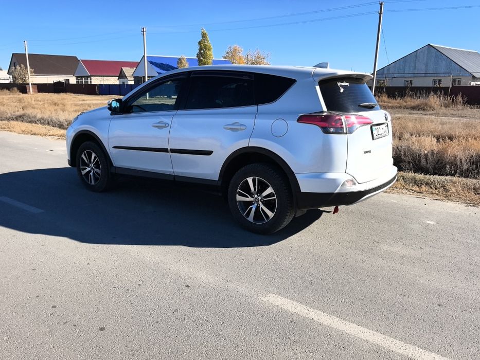 Машина хороший , без дтп.