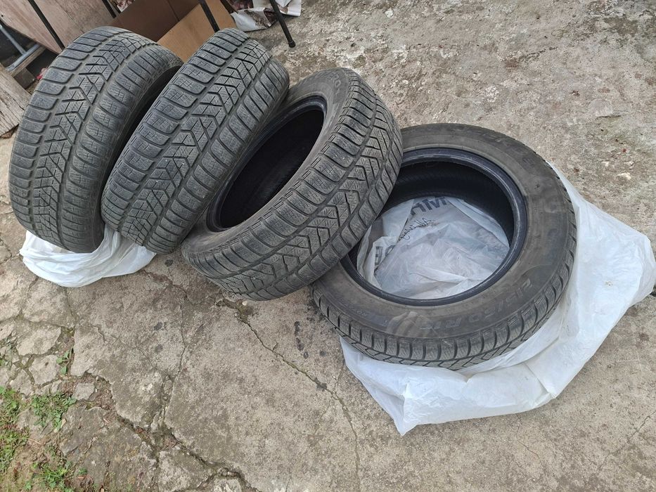 Зимни гуми Pirelli 215 60 16