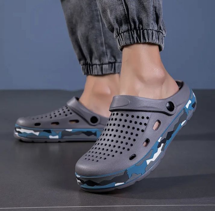 Papuci gen Crocs cu imprimeurl army