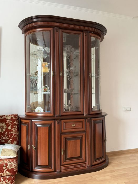 Сервант для гостиной, красивый