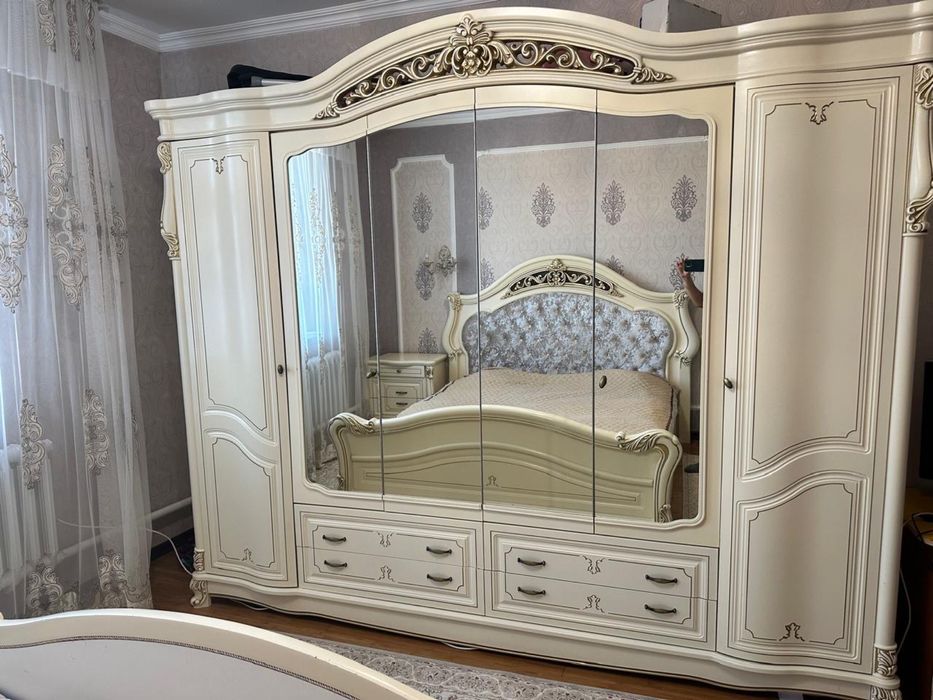 Мебель в спальни