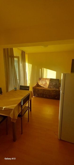 Inchiriez apartament cu 2camere baciu