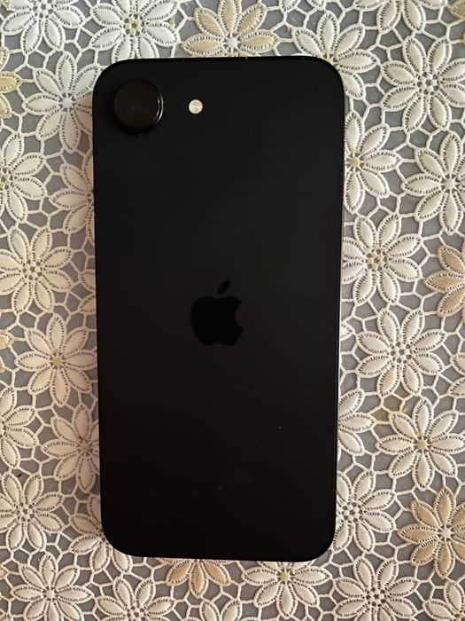 Обмен iphone 16e
