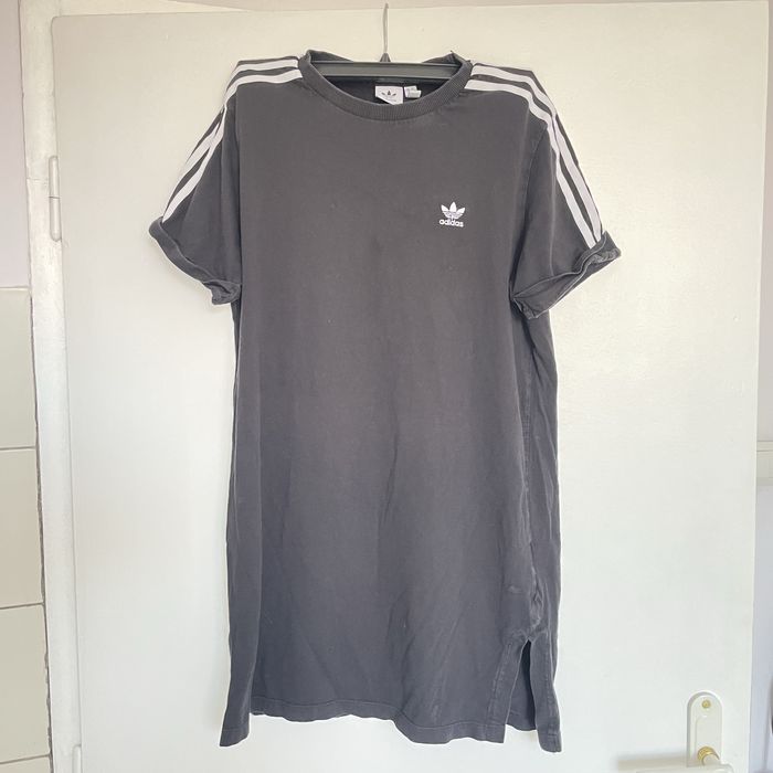 Adidas рокля и тениска