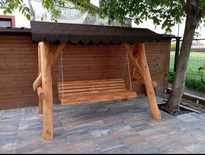 Leagane si foișoare rustice