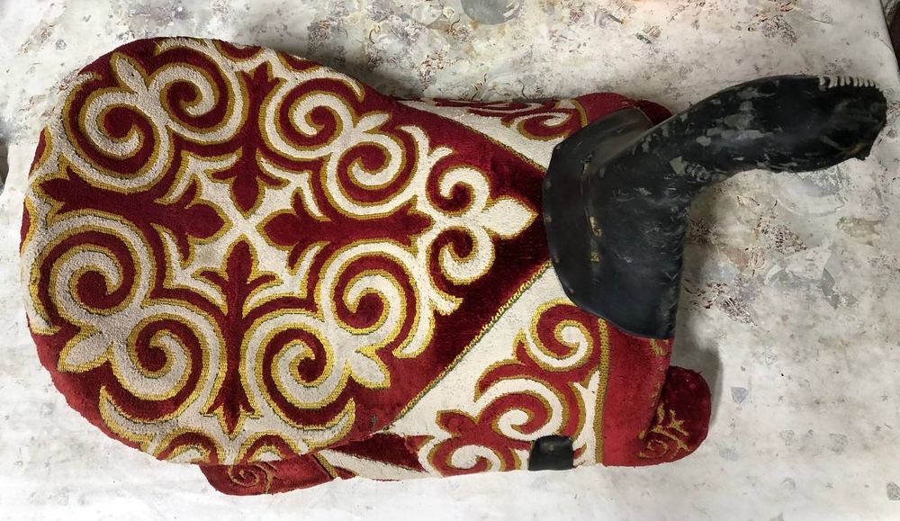 Продам седло  в хорошом состояний