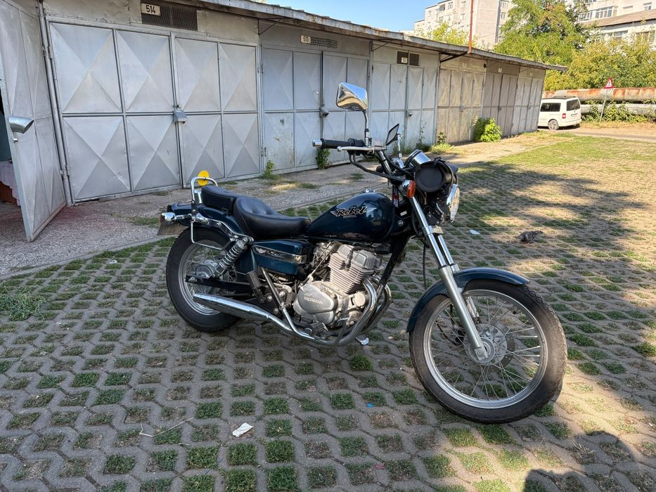 Vând Honda Rebel 250 1996