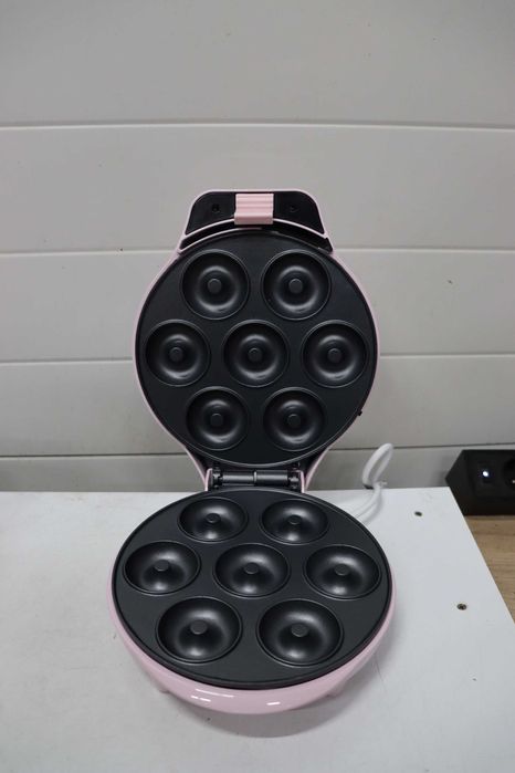 Мини машина за понички Bestron, за 7 малки понички, 700W, лек ДЕФЕКТ