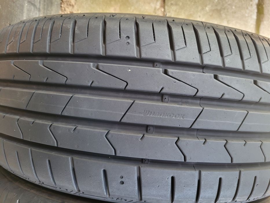 2бр 205/50/17 гумите са неразличими от новите