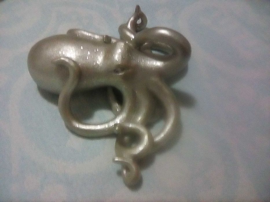 2 гипсови фигурки, една пластмасова