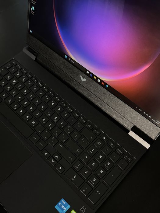 HP Victus 15 RTX 3050 ОЗУ 16 гб SSD512
