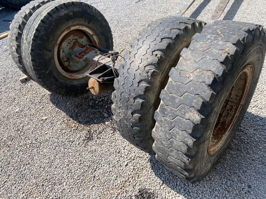 Axa 12 tone, 2.10 m latimea exterioara, cu frana