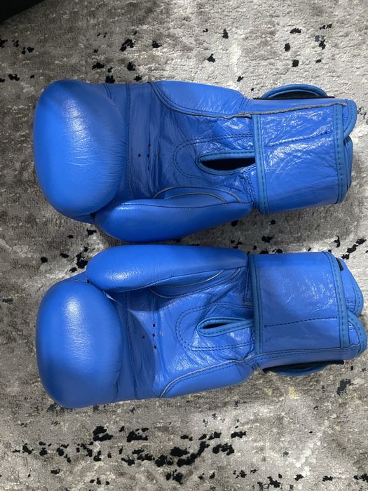 Перчатки боксерские