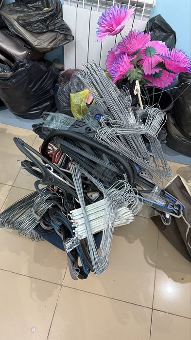 вешалка Наполная вешалка,вешалку продам