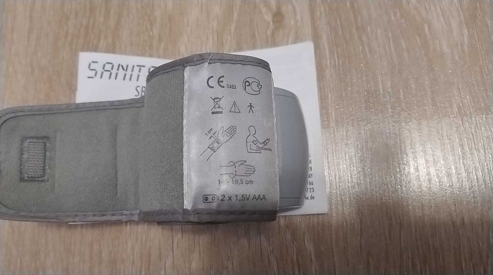 Tensiometru de încheietură Sanitas SBM 03