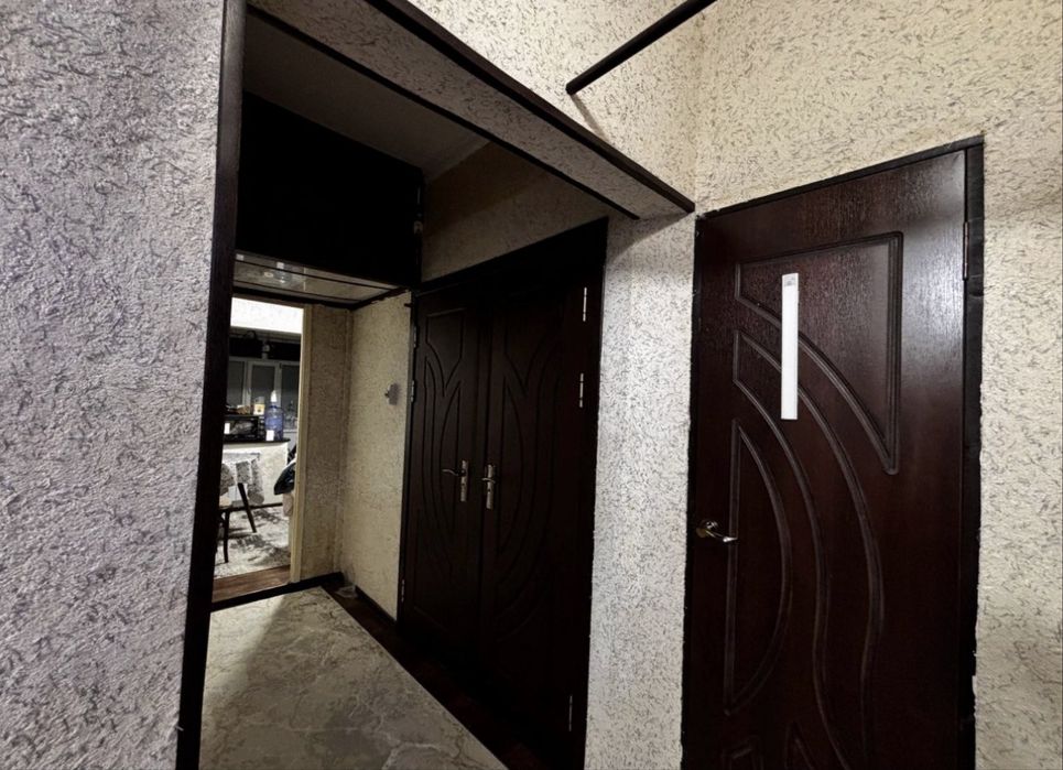 Код 848  Продается 3/3/5 ком квартира куйлюк массив 5