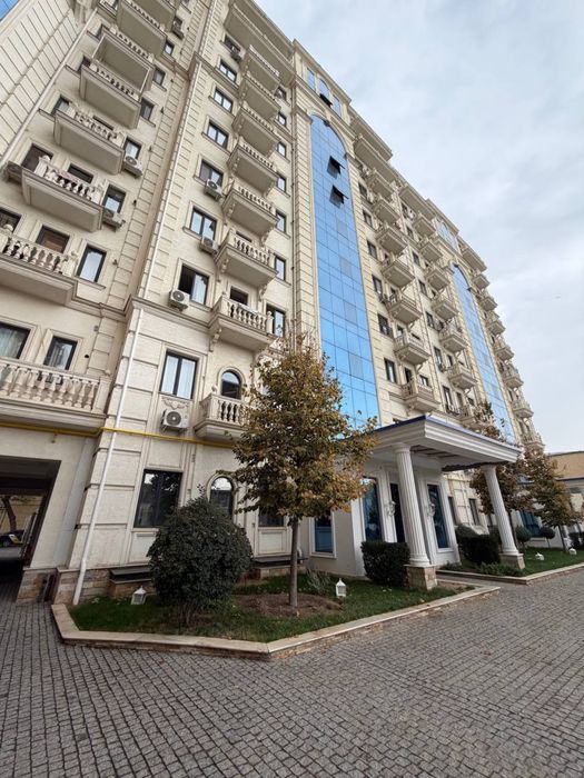 Продам 4х ком 130м2 ЖК Лондон Стадион старт