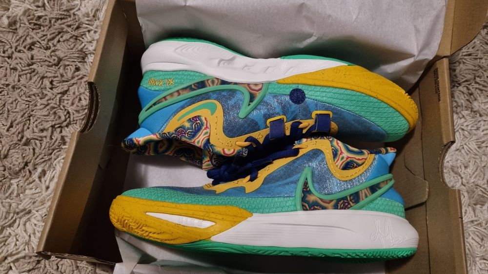 Nike kyrie 8 go se