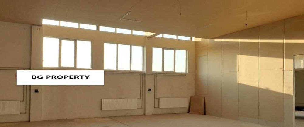 Склад помещение с Голям Двор! Лесна локация