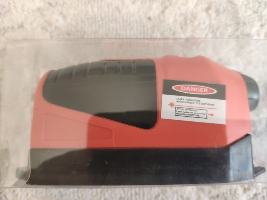 Лазерный уровень + просто уровень