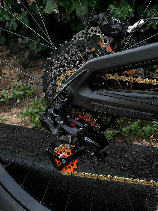 Evil Insurgent Carbon 27.5