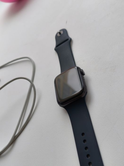Apple watch se 44m